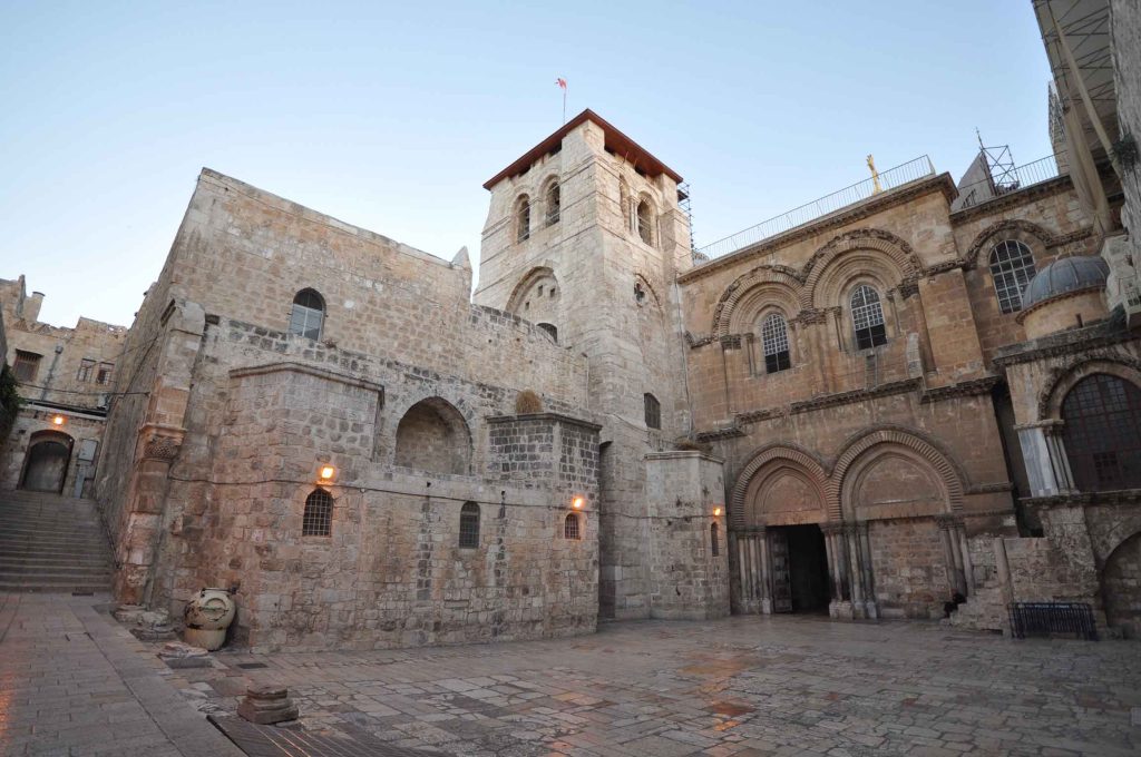 The_Church_of_the_Holy_Sepulchre-Jerusalem-Joe-walsh-tours