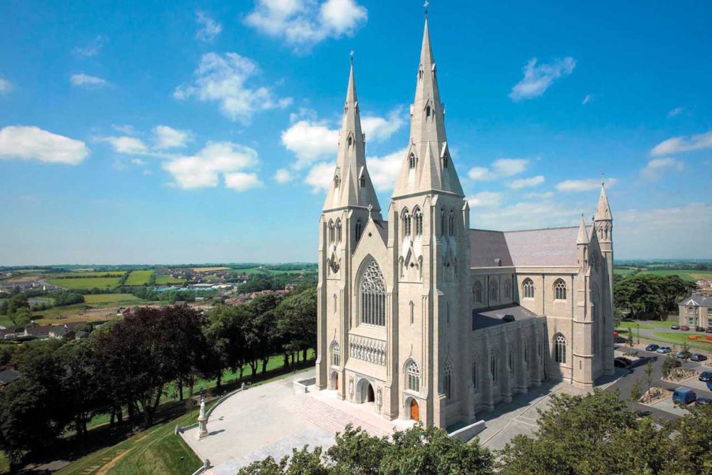 St-Patricks-day-armagh-cathedral-joe-walsh-tours (1)