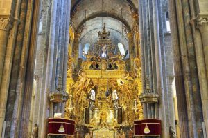 Camino-rituals-Santiago-de-Compostela-cathedral-st-James-altar-JWT-Camino-1024x683