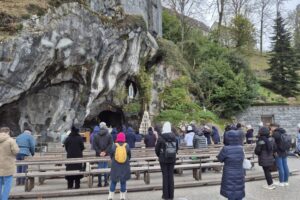 WINTER IN LOURDES - Joe Walsh Tours