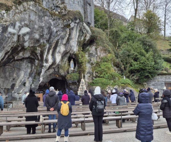 WINTER IN LOURDES - Joe Walsh Tours
